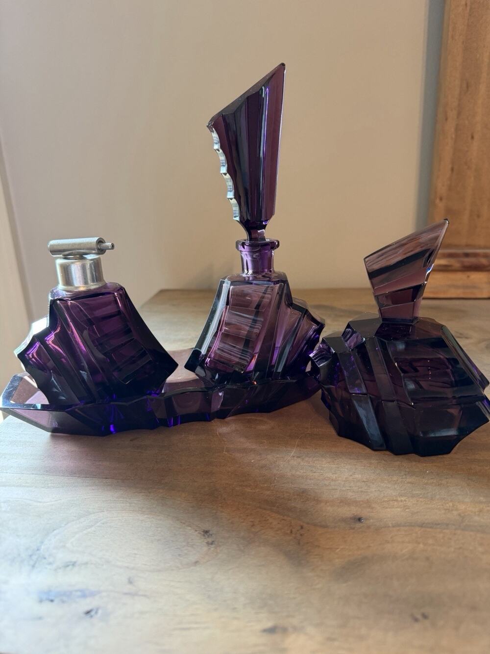 VTG Art Deco Style Purple Amethyst Glass Perfume Dresser Set W/Trinket Box Tray